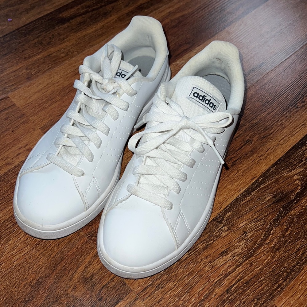 Adidas Sneakers